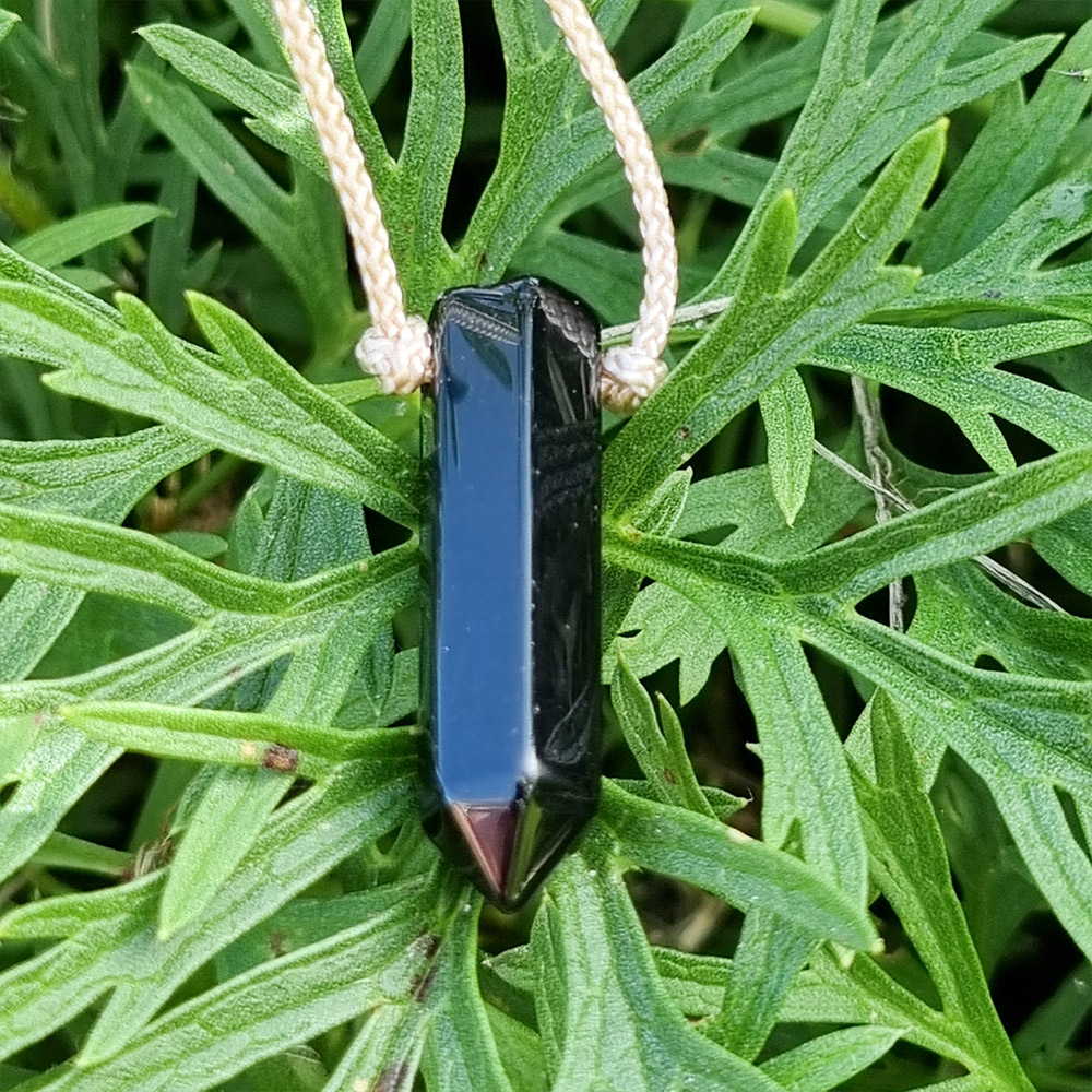 Obsidiano pakabukas Skorpionui